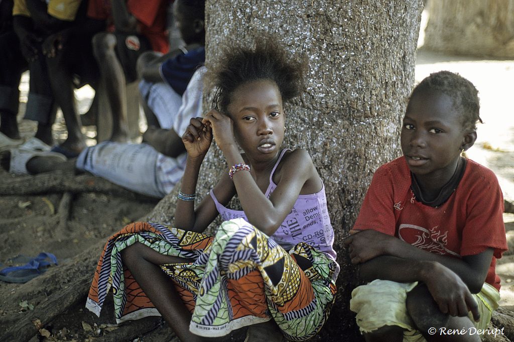 a-gens-Senegal-2004-12-057