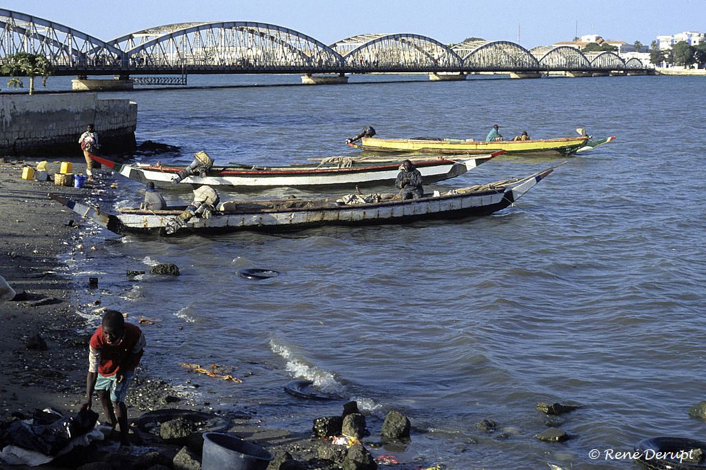 b-St-louis-Senegal-2004-12-131