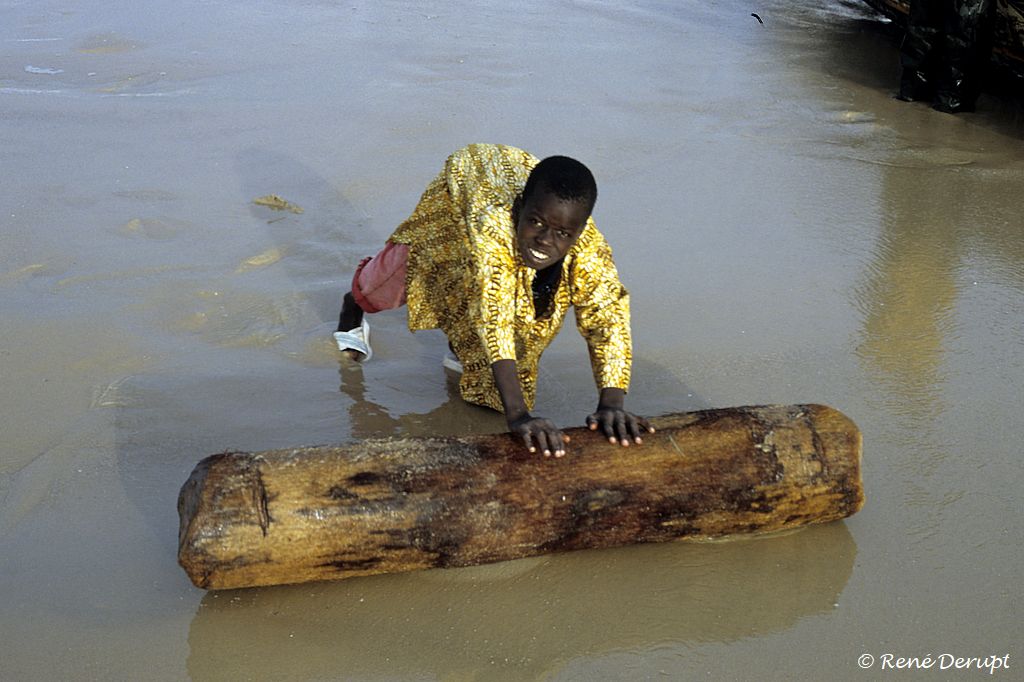 b-St-louis-Senegal-2004-12-196